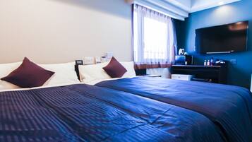 Iron/ironing board, free WiFi