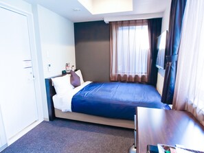 Iron/ironing board, free WiFi - Hotel Livemax Shinsaibashi East (Osaka)