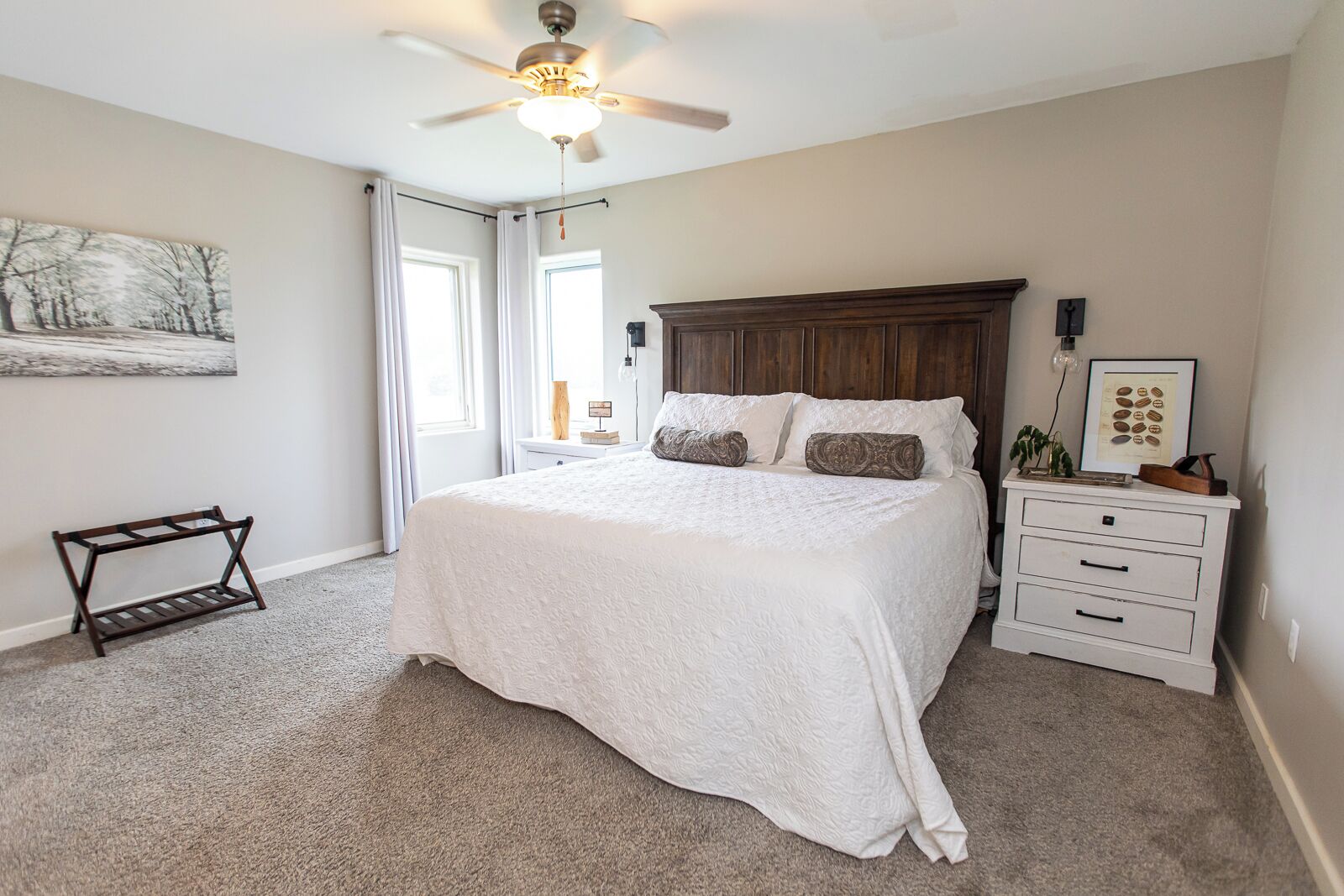 9 habitaciones, tabla de planchar con plancha y wifi gratis 