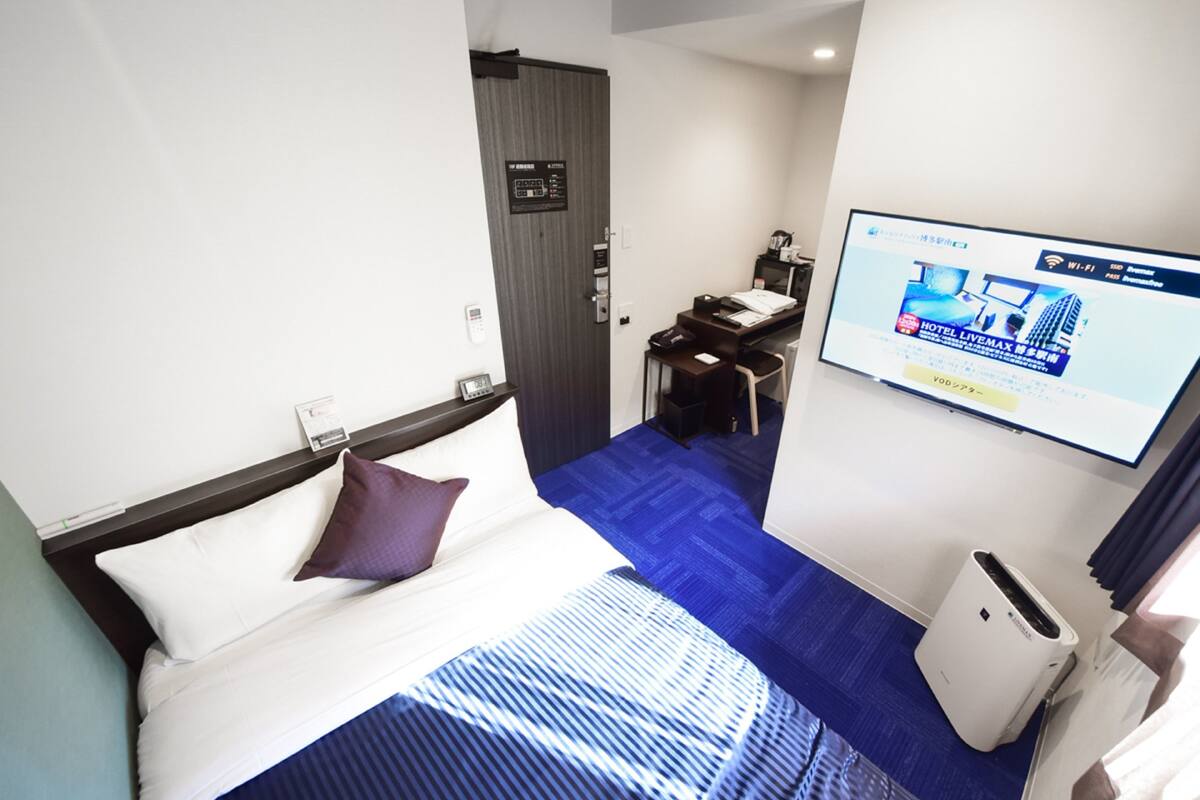 Iron/ironing board (on request), WiFi (free)