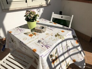 Outdoor dining - New "Annurca" apartment with terrace (Napoli)