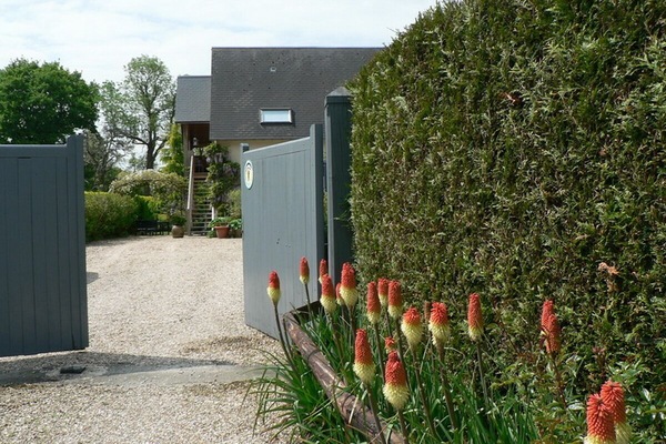 Gîte La Cour Bonhomme portail d'entrée