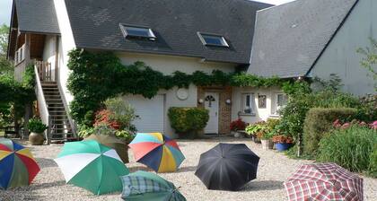 Entre Deauville et Honfleur, lumineux appartement avec grand jardin