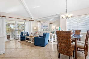 Smart TV, DVD player