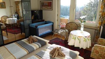 1 bedroom, in-room safe, iron/ironing board, WiFi