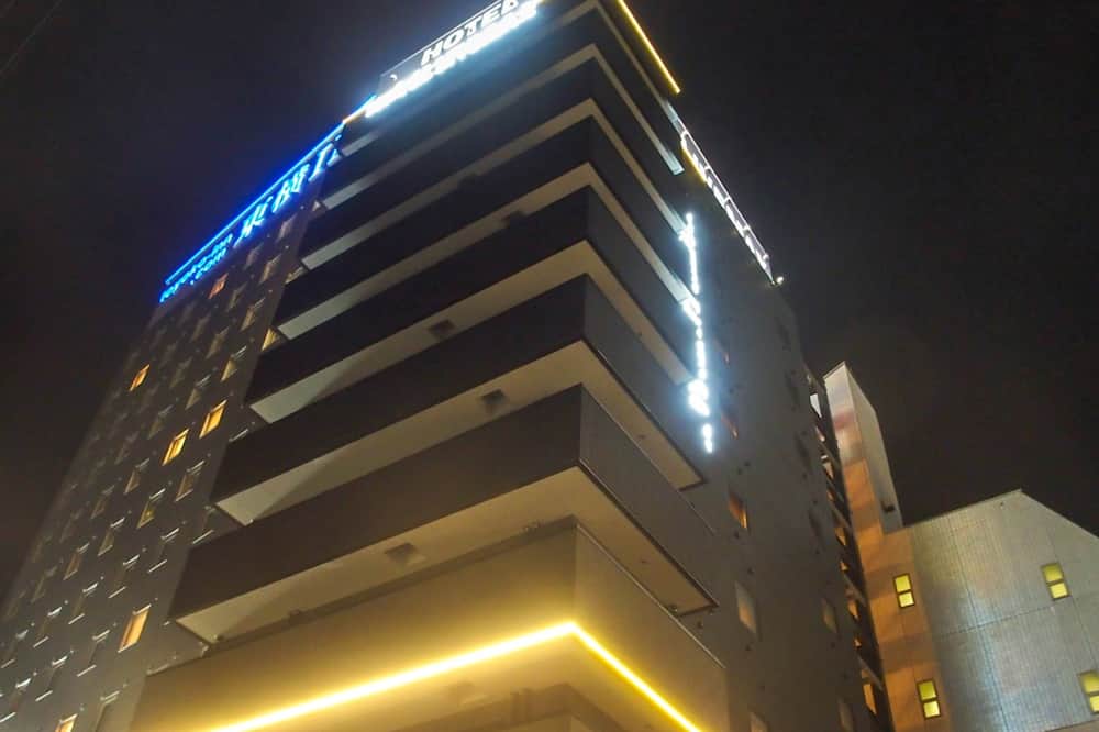 HOTEL LiVEMAX Fukuyama-Ekimae