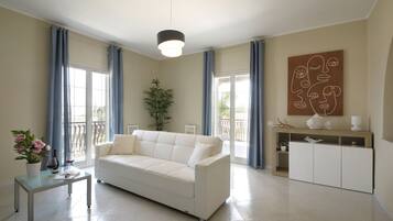 Smart TV, DVD player, foosball, table tennis