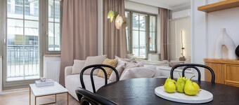 Sopot downtown luxury apt Monte Cassino St, 1 min walk to pier & beach 