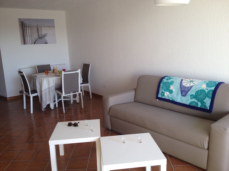 On The Front Line Facing The Sea, 7 Km Beach ... And Less Than 1 Km From The Golf Course - La Grande-Motte
