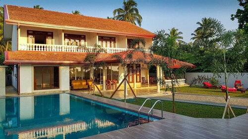 Turtle paradise villa & restaurant