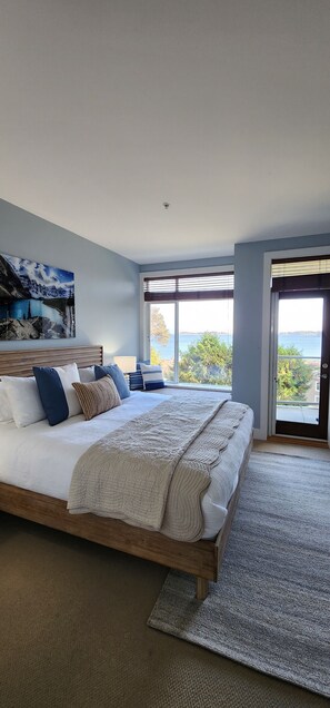 2 habitaciones, escritorio, tabla de planchar con plancha y wifi gratis