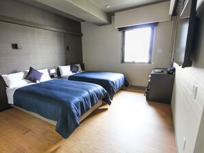 Individually decorated, desk, iron/ironing board, free WiFi - HOTEL LiVEMAX PREMIUM Himejieki-Minami (Himeji)
