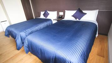 Individually decorated, desk, iron/ironing board, free WiFi