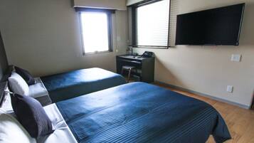 Individually decorated, desk, iron/ironing board, free WiFi