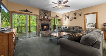 Luxury Mountain Condo porteilla (99 dollaria / arkipäivä 30. kesäkuuta)