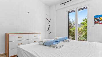 4 slaapkamers, een strijkplank/strijkijzer, wifi, beddengoed