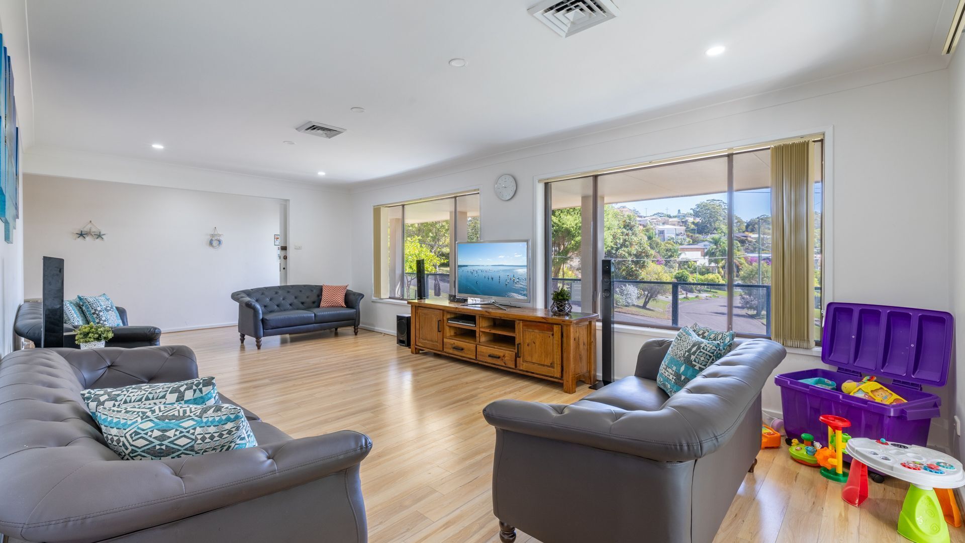 Kallaroo, 3 Kallaroo Street- Great House With Views, Pool, Wifi And Aircon - Salamander Bay