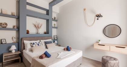 ★★ Avra Suite _ 1BR in city center - 50m to Beach