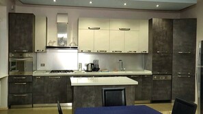 Villa | Private kitchen