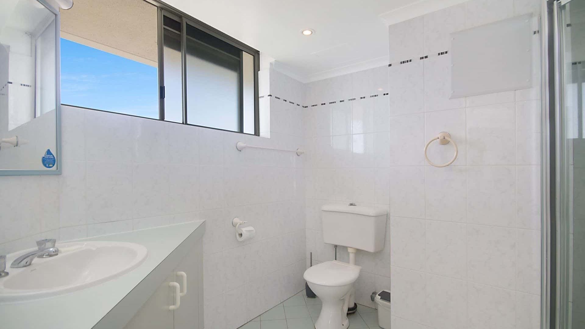 Points North 12-75 - Beachfront Coolangatta with Spectacular Views! — image 9