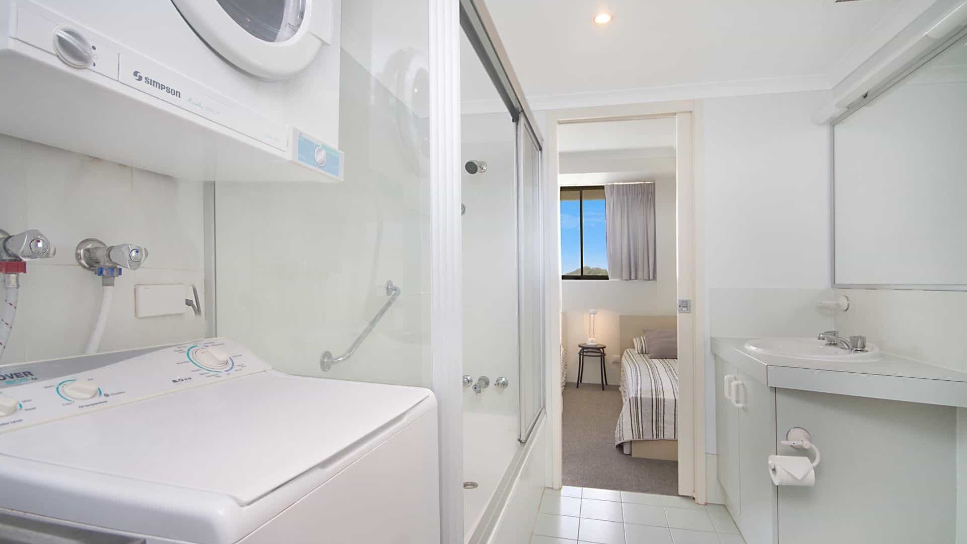 Points North 12-75 - Beachfront Coolangatta with Spectacular Views! — image 10