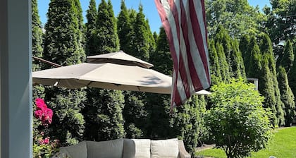 Cozy Seaside Cottage