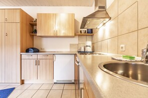 Kühlschrank, Ofen, Herdplatte, Geschirrspüler