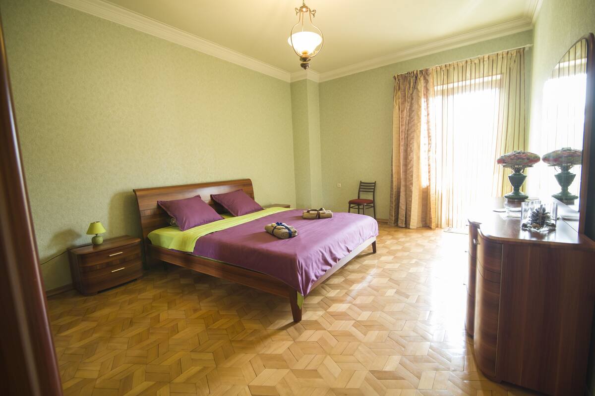 Premium bedding, pillow-top beds, free WiFi