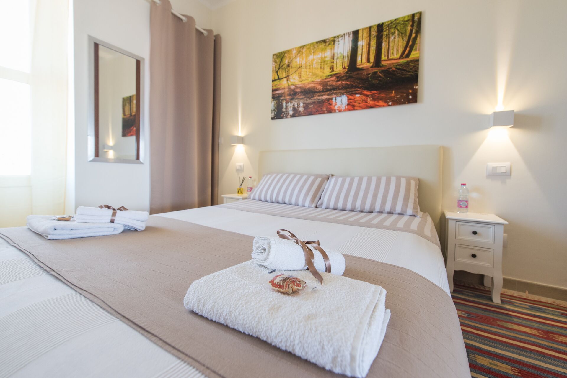 1 Schlafzimmer, Zimmersafe, Schreibtisch, schallisolierte Zimmer