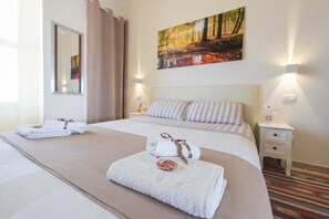 1 室のベッドルーム、セーフティボックス (室内)、デスク、防音設備