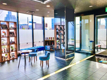 Sala de estar en el lobby