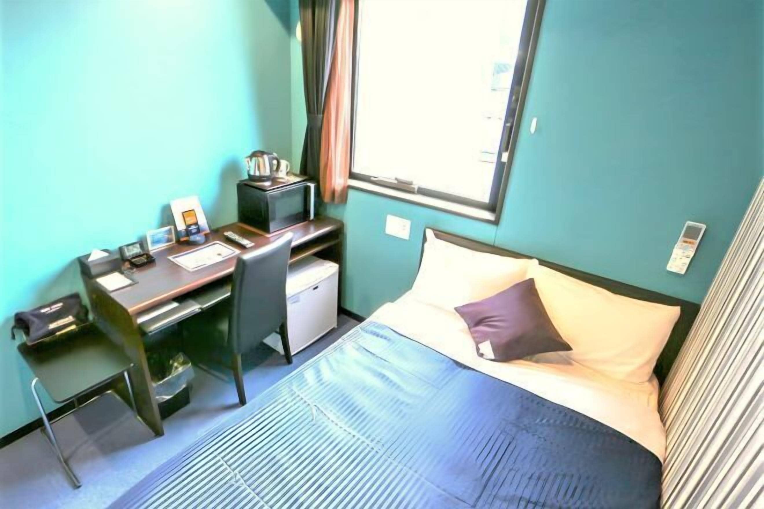 特色装修、办公桌、熨斗/熨板、免费 WiFi