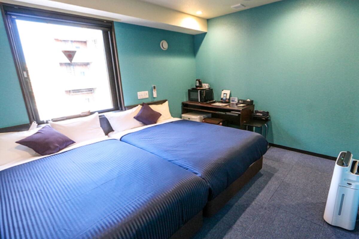 1 bedroom, individually decorated, desk, iron/ironing board