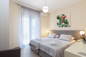 4 bedrooms, desk, iron/ironing board, free WiFi