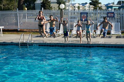 Fairfield Harbour resort with WI-FI and Recreation Center membership included