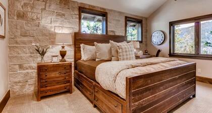 Compass Lodge at Lewis Ranch with Hot Tub - Walk to Ski Lift, Bike and Hiking Paths ~Sleeps 19