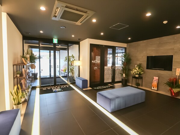 Lobby - HOTEL LiVEMAX Aichi Toyota-Ekimae (Toyota)