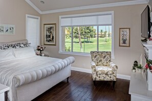 3 bedrooms, travel crib, WiFi