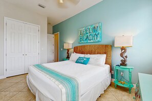 3 bedrooms, iron/ironing board, Internet, bed sheets