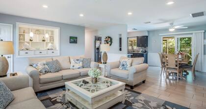 Single level family home w/private pool & furnished patio w/grill, dog-friendly.