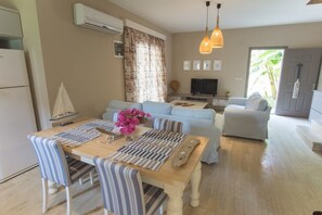 Villa, 3 Bedrooms | In-room dining - Villa Yasemen by Villamnet (Istanbul)