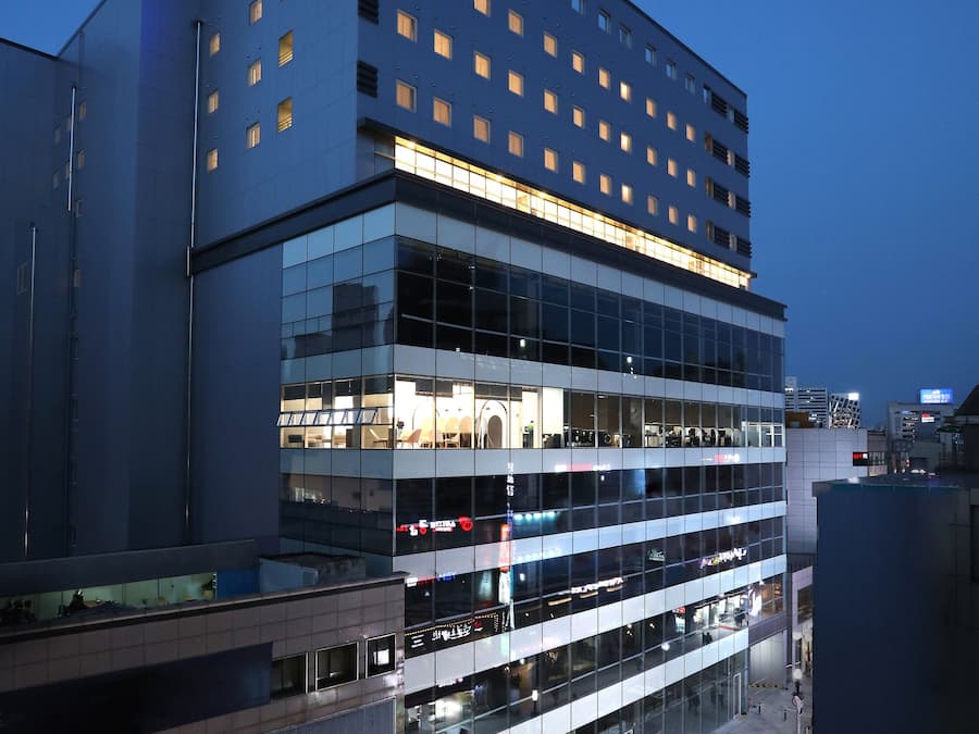 Mặt tiền nơi lưu trú