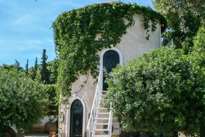 Studio, Sea View (Windmill) | Terrace/patio
