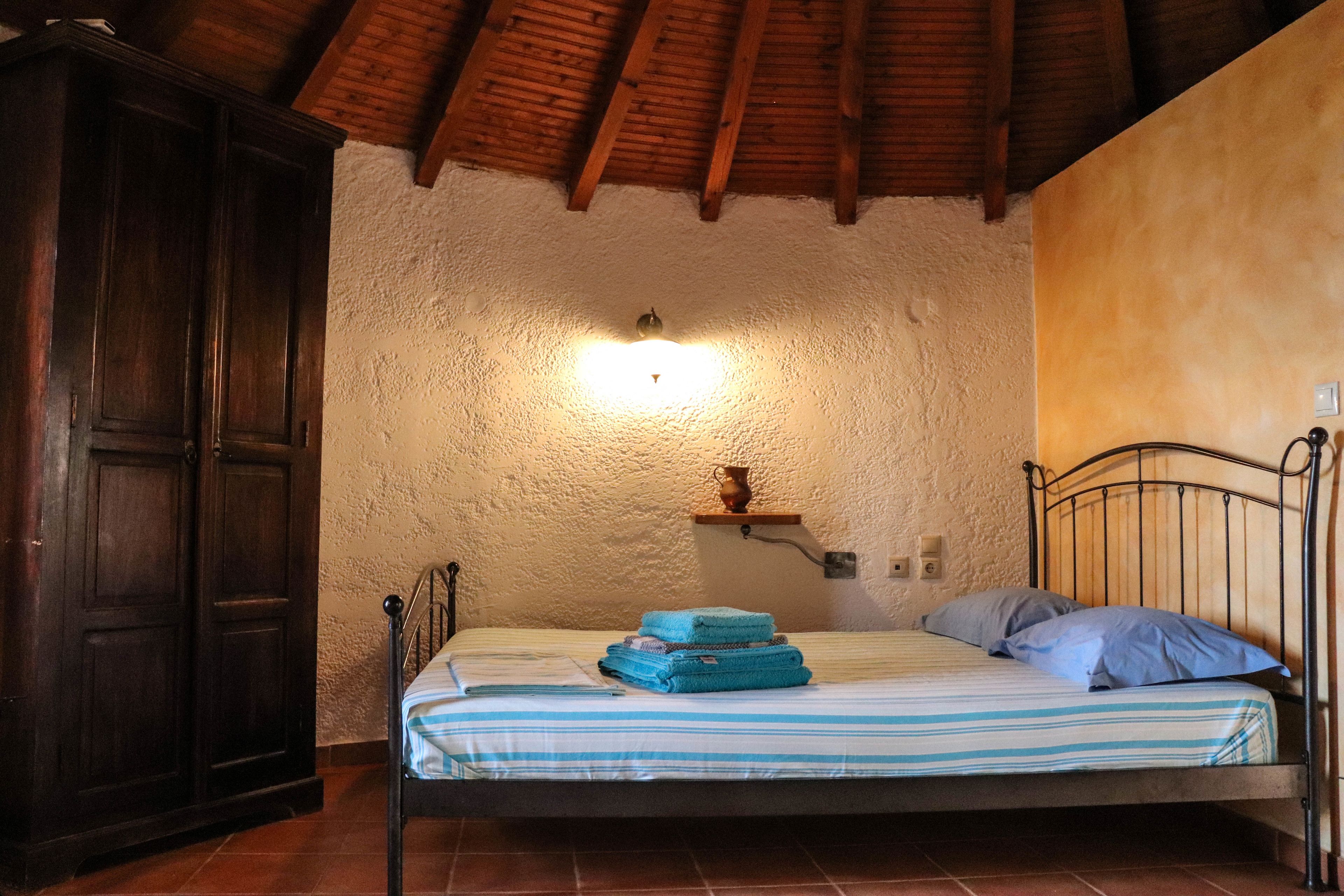 Studio, Sea View (Windmill) | Iron/ironing board, free WiFi, bed sheets