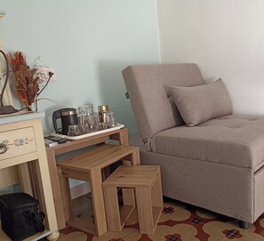 Traditional Double or Twin Room | Individually decorated, individually furnished, desk, free WiFi