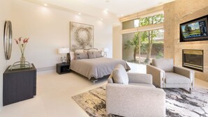 Villa (4 Bedrooms)