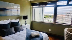 Penthouse, 3 Bedrooms, Sea View | 3 bedrooms, premium bedding, pillowtop beds, in-room safe - Beachview Penthouse (Gqeberha (Port Elizabeth))