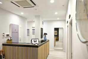 Reception - Pension Peñaflorida (San Sebastián)