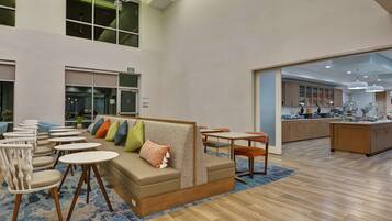 Desayuno incluido todos los días