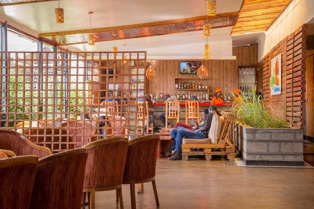 Maple Inn Hotel